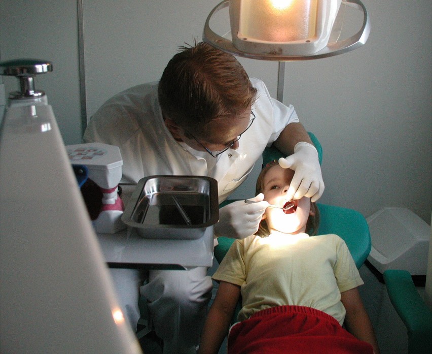 Lubelscy posłowie w obronie szkolnych dentystów