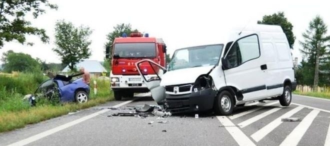 Wypadek w Łopienniku Górnym: Zginęła 17-latka. Kierowca był...