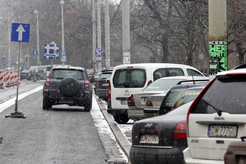 Wrocław: Darmowe parkowanie na Podwalu nawet do kwietnia