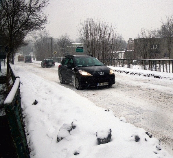 Mostek nad Brynicą jest w fatalnym stanie