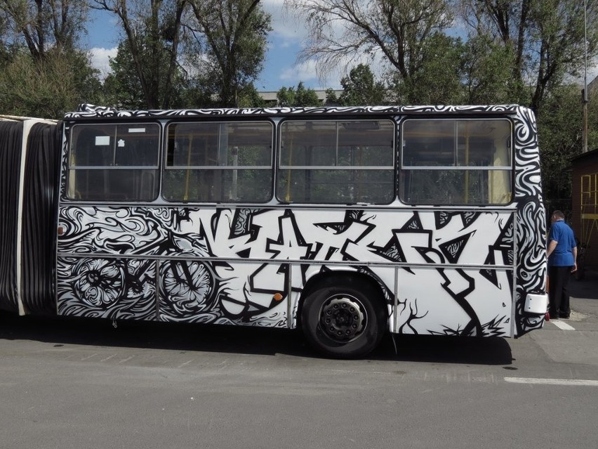 Oto jak może wyglądać miejski autobus (ZDJĘCIA)