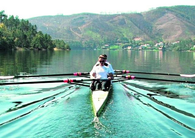 Czwórka bez sternika wagi lekkiej podczas pierwszych prób w Lago Azul