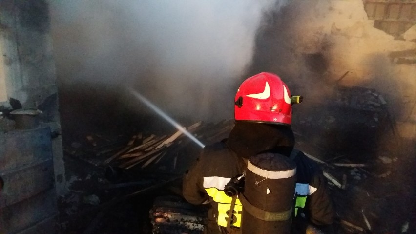 Pożar w Brzezinach. Spłonął warsztat stolarski