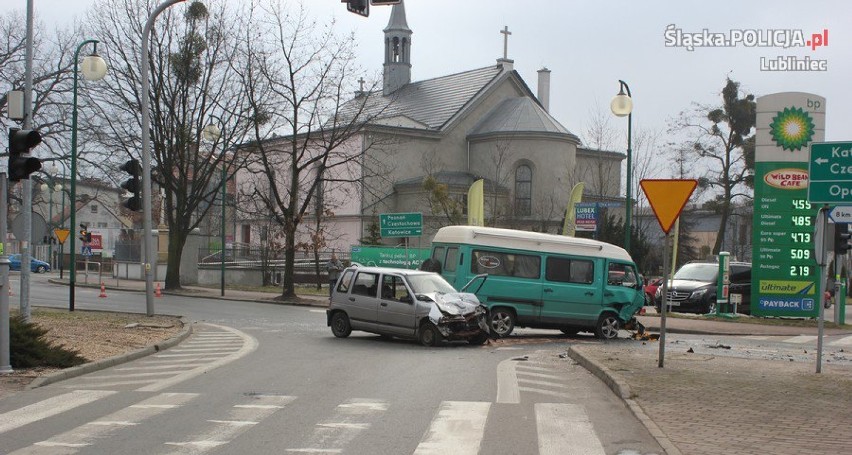 Lubliniec: Groźne zderzenie w centrum miasta [ZDJĘCIA]