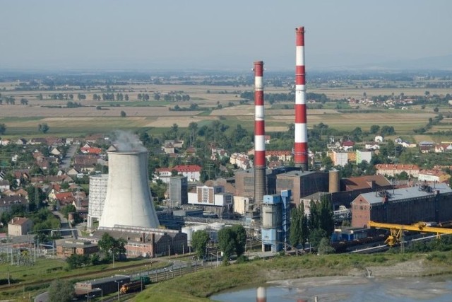 Elektrociepłownia Czechnica - mniejszy z kominów zostanie skrócony