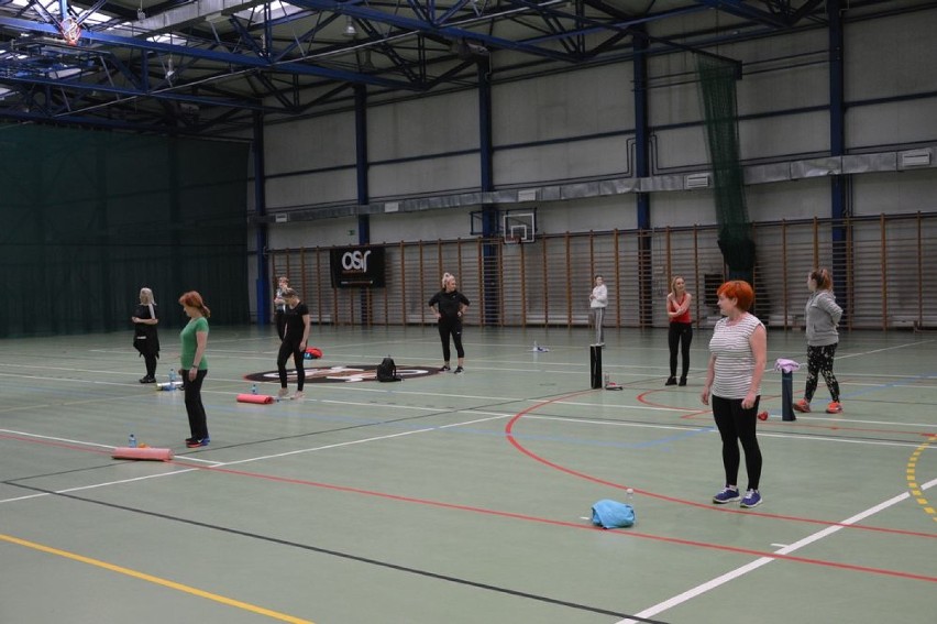 Fitness z zachowaniem zasad reżimu sanitarnego [ZDJĘCIA]