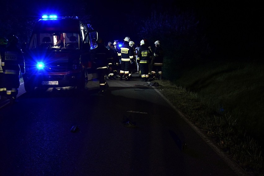 Groźny wypadek w Staszkówce. Ranny pieszy w stanie ciężkim trafił do szpitala w Gorlicach