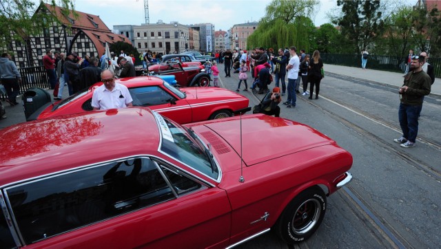 VI ogólnopolski zlot Fordów Mustangów w Bydgoszczy w kwietniu 2014

Ford mustang race - Szczecin 2018
