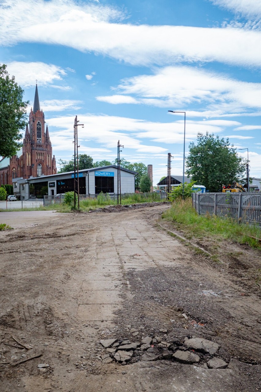 Rozpoczęła się przebudowa linii tramwajowej przy ulicy...