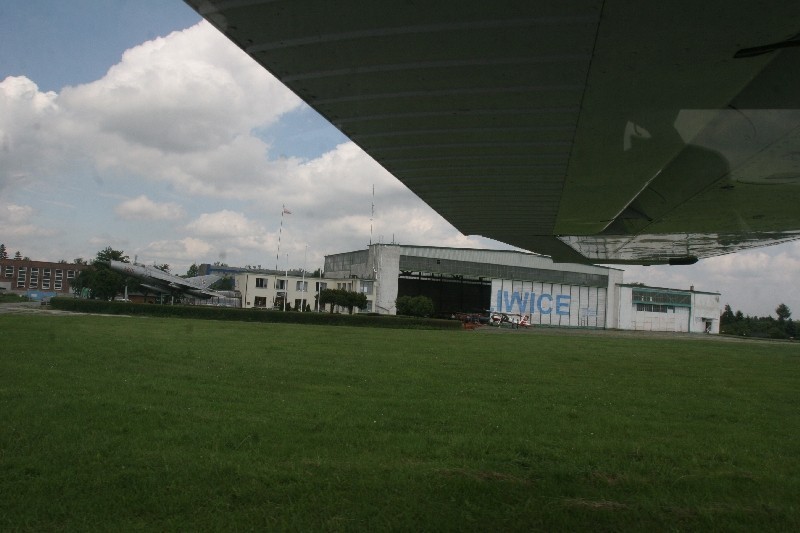 Zespół Szkół Samochodowych w Gliwicach zakupił samolot Wilga do zajęć praktycznych dla uczniów