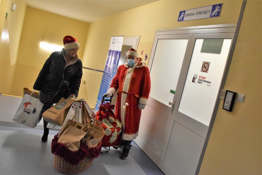 Mikołaj nie zapomniał o dzieciach przebywających na leczeniu...