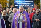 We Wszystkich Świętych kanclerz Kurii przewodniczył procesji na cmentarzu w Lęborku