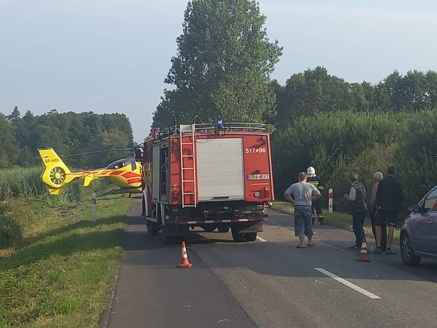 Wypadek w gminie Gidle. Kierująca z 4 promilami zderzyła się z busem [ZDJĘCIA]