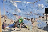 Akcję sprzątania plaż i pasa nadmorskiego w Gdańsku. Jak co roku do "Sprzątania Świata" zaproszone zostały także szkoły