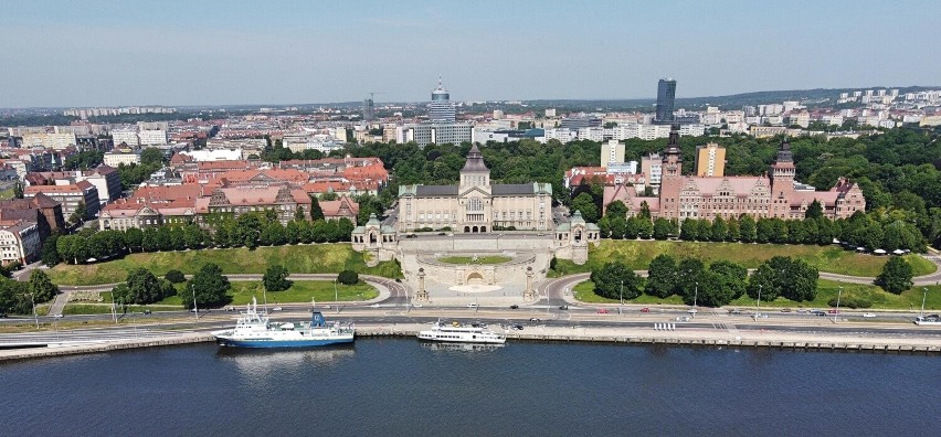 Wały Chrobrego to wyjątkowa trasa spacerowa nad Odrą, w...