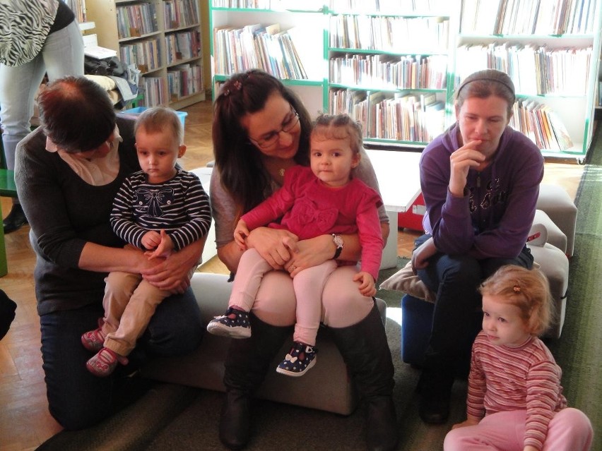 Poranek malucha w bibliotece publicznej w Śremie