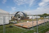 Ciężki sprzęt wjechał do Parku Śląskiego. Ważne zmiany dla parkowych gości na czas Fest Festival 2022