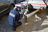 Tczew: policjanci zabezpieczyli pojazdy z przebitymi numerami 