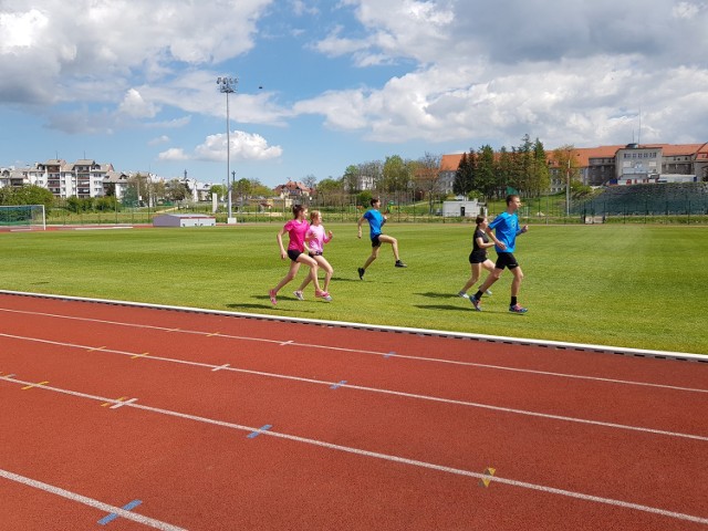 Już od kilkunastu dni na sztumskim stadionie trwają treningi lekkoatletyczne, pora teraz na zawody