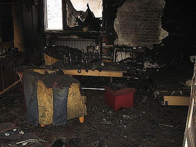 Tragiczny pożar w Zabrzu-Mikulczycach. Trzy osoby nie żyją [Zdjęcia]