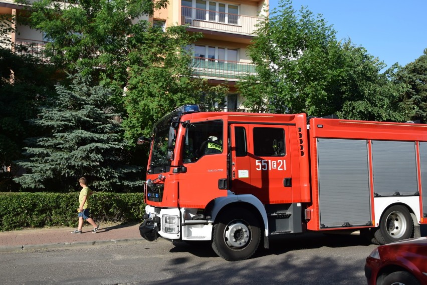 Strażacy interweniowali na os. Stare Sady w Wieluniu. Powodem był ulatniający się gaz[FOTO, WIDEO]