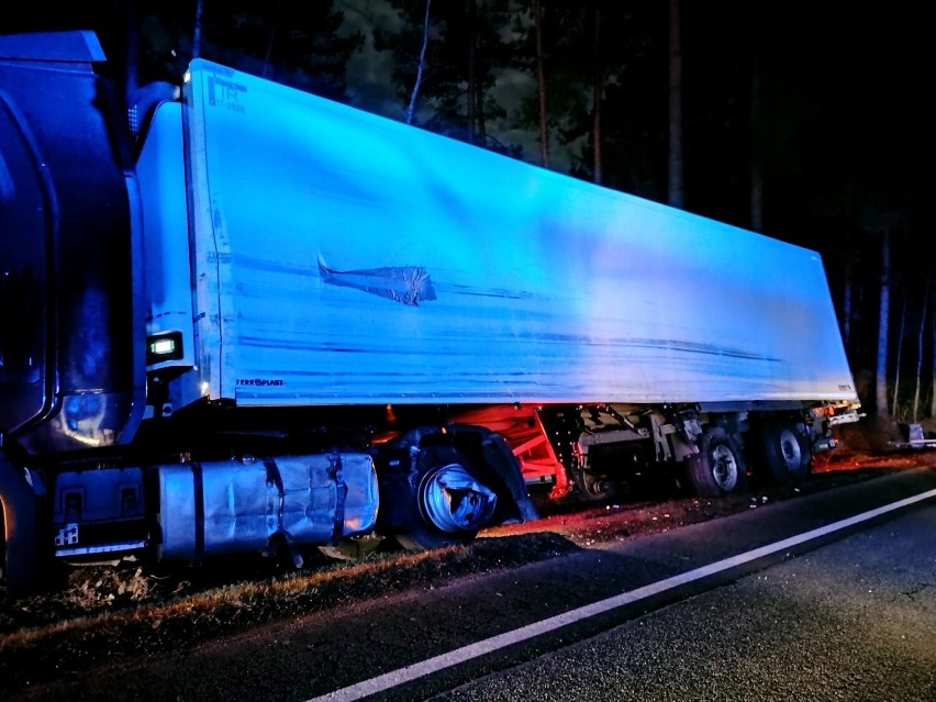 Wypadek (kolizja) ciężarówek na DK48 Inowłódz - Poświętne...