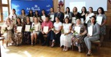 Ponad 20 nauczycieli z miejskich placówek w Malborku z awansem zawodowym. Burmistrz wręczył akty mianowania