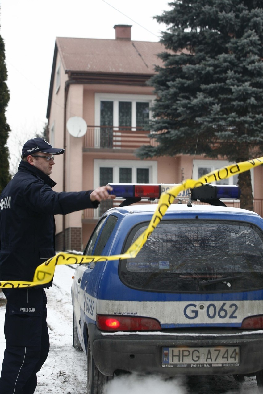Morderstwo w Słomnikach. 60-letnia Kobieta zabiła córkę i wnuczkę [ZDJĘCIA]