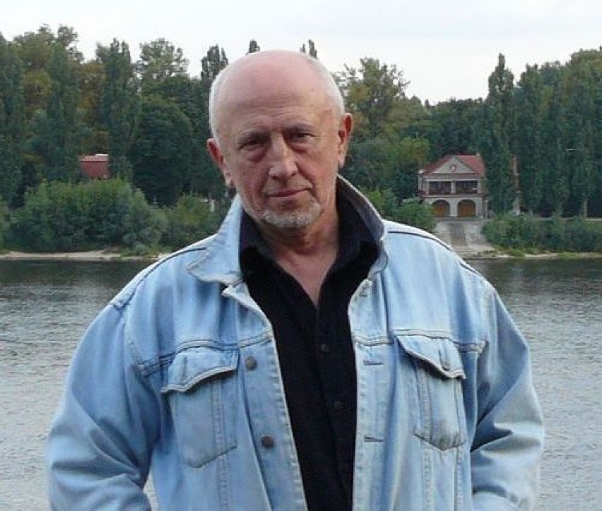Poeta Maciej Krzysztof Dąbrowski.