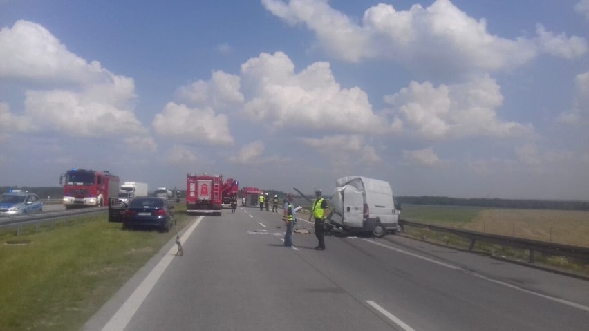 Wypadek na S - 8. Ciężko ranny 39 latek