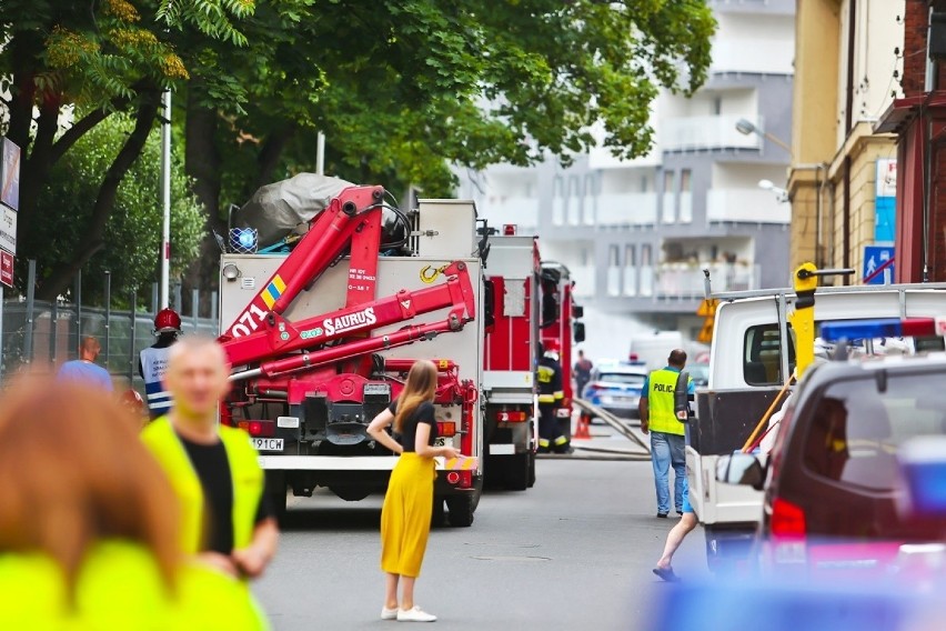 Pożar w centrum Wrocławia. Płonie gazociąg, mieszkańcy ewakuowani