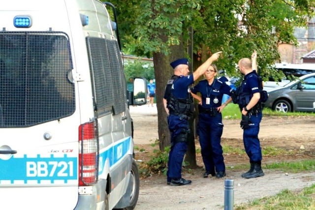 Interwencja policji na Brochowie we Wrocławiu 10.08.2022