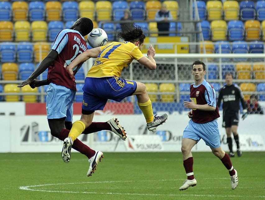 I liga: Bezbarwna Arka przegrała Kolejarzem. Arka Gdynia - Kolejarz Stróże 0:1