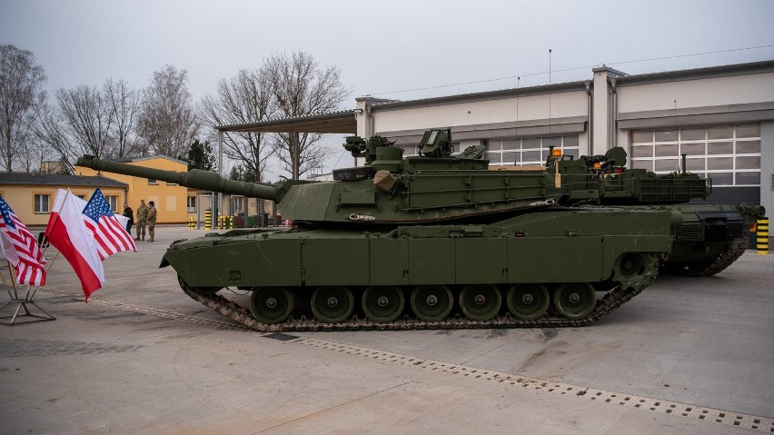 Pozyskiwane czołgi M1A1 Abrams wejdą na wyposażenie 18....