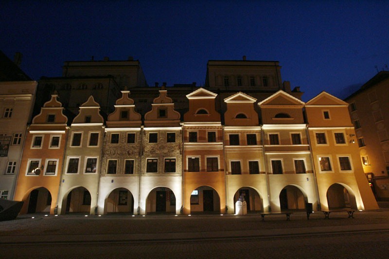 Legnica: Rynek nocą(ZDJĘCIA)