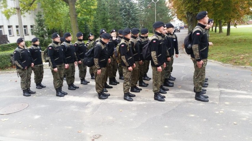 Klasy mundurowe V LO w Kaliszu w pilotażowym programie MON