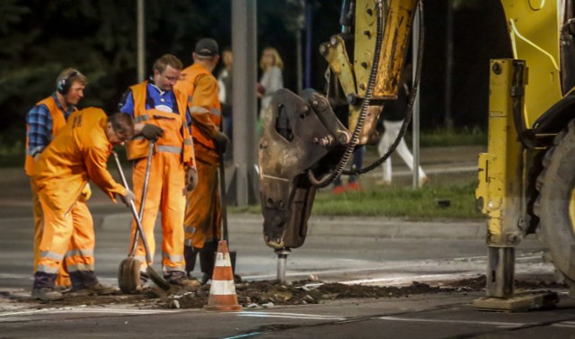 Roboty drogowe na Zawiślu jeszcze trochę potrwają.