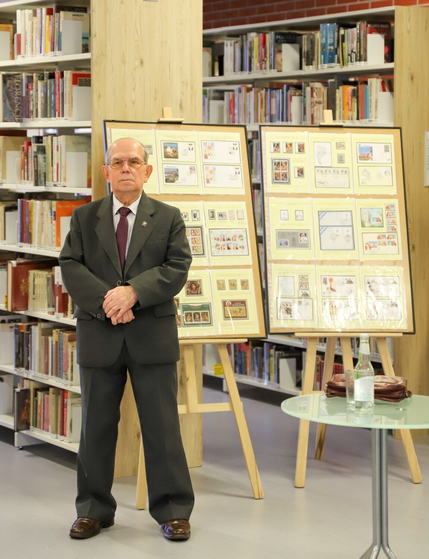 W Lubitece otwarto wystawę znaczków z Janem Pawłem II z całego świata