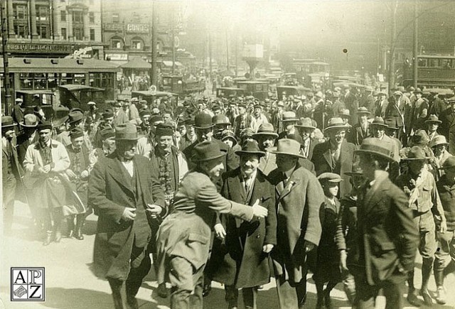 1925 rok. Orkiestra Włościańska Namysłowskiego w Detroit, 1925 r.
Fotografię przekazał do APZ Janusz Majkut z Warszawy