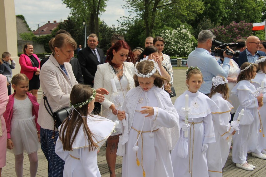 Dzieci przyjęły Chrystusa do swojego serca w Bazylice Mniejszej w Krotoszynie [ZDJĘCIA]