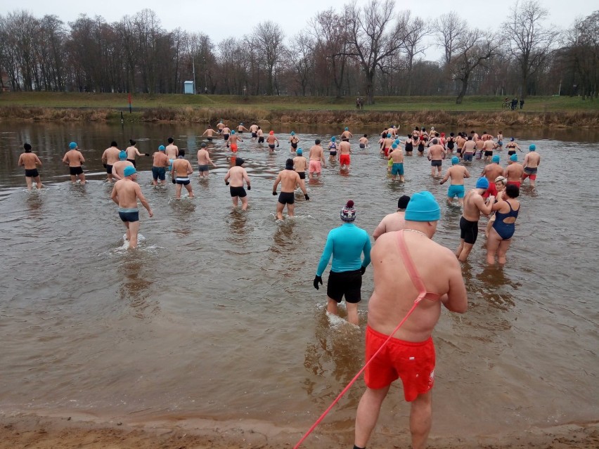 Jak nic pęknie setka morsom z Sieradza!