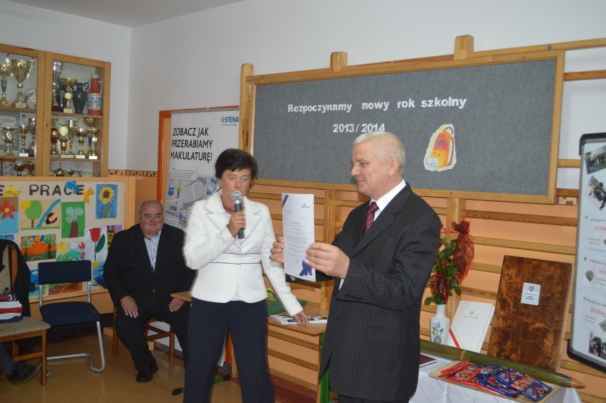 Szkoła ze Szlachty zwyciężyła w ogólnopolskim konkursie zbiórki makulatury