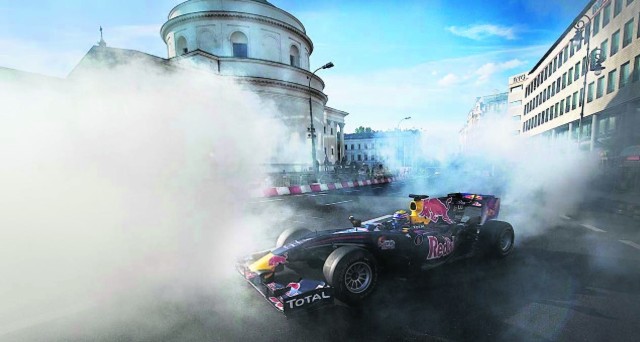 Na zakończenie imprezy Mark Webber wsiadł do swojego bolidu F1 i dał pokaz mistrzowskiej jazdy