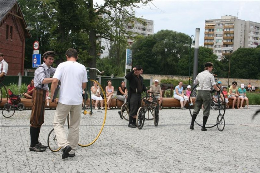 Parada starodawnych bicykli