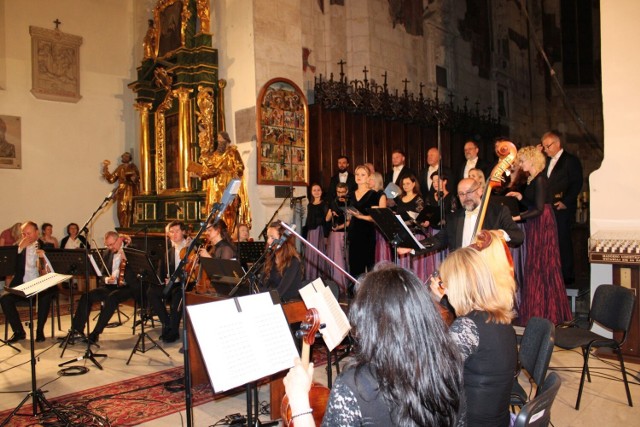 Koncert Capella Gedanensis w bazylice Narodzenia Najświętszej Marii Panny w Wiślicy to jedna z atrakcji Festiwalu imienia Krystyny Jamroz w Busku-Zdroju.