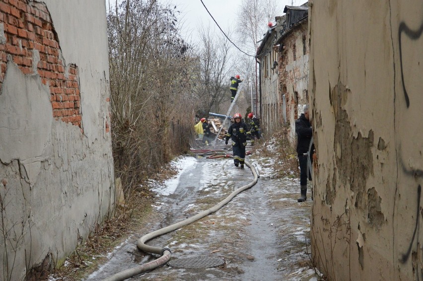 Pożar przy ul. Słowackiego w Piotrkowie