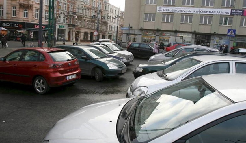 Katowice

W Katowicach w strefie płatnego parkowania opłaty...