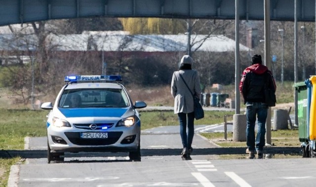 Ciepłe i słoneczne dni zachęcają do wychodzenia z domu. Najwięcej poznaniaków pojawia się nad brzegami Warty.