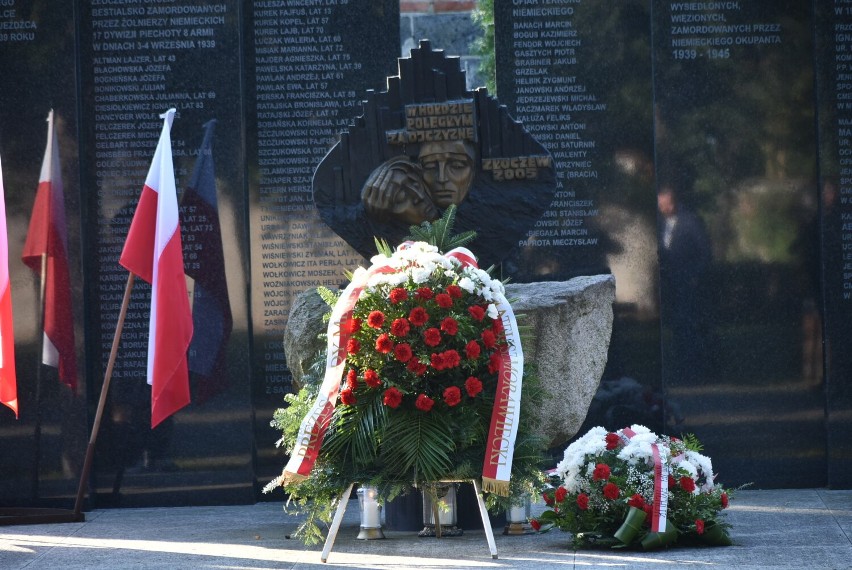 Premier RP Mateusz Morawiecki w Złoczewie. Historyczna...