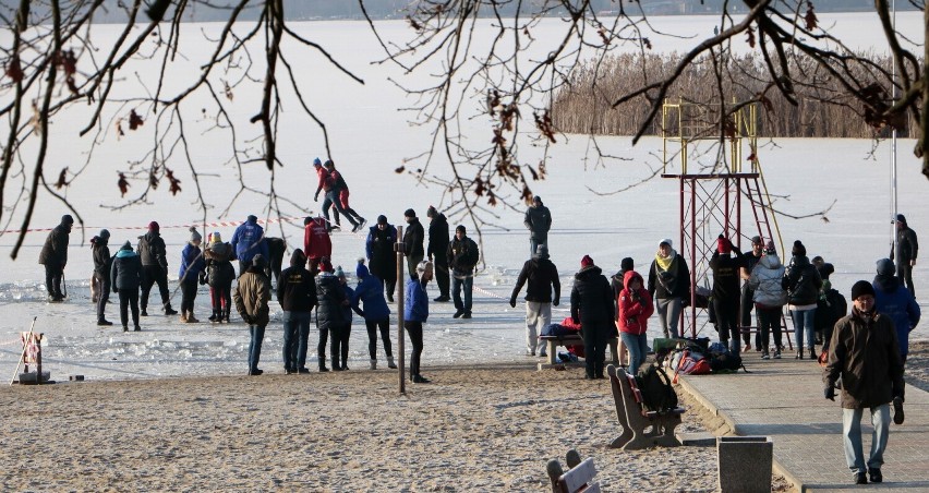 Morsy z Grudziądza wreszcie miały odpowiednią temperaturę do...